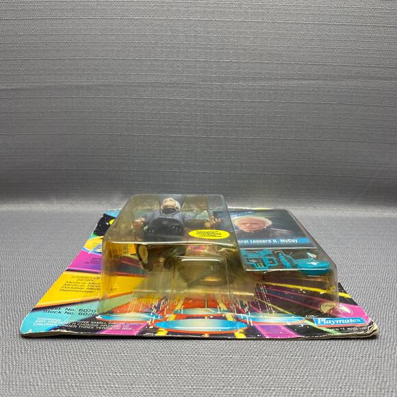 Playmates 1993 Admiral Leonard H McCoy Star Trek TNG Action Figure* - Picture 5 of 7